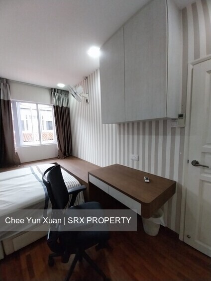 Apollo Gardens (D16), Terrace #520181631